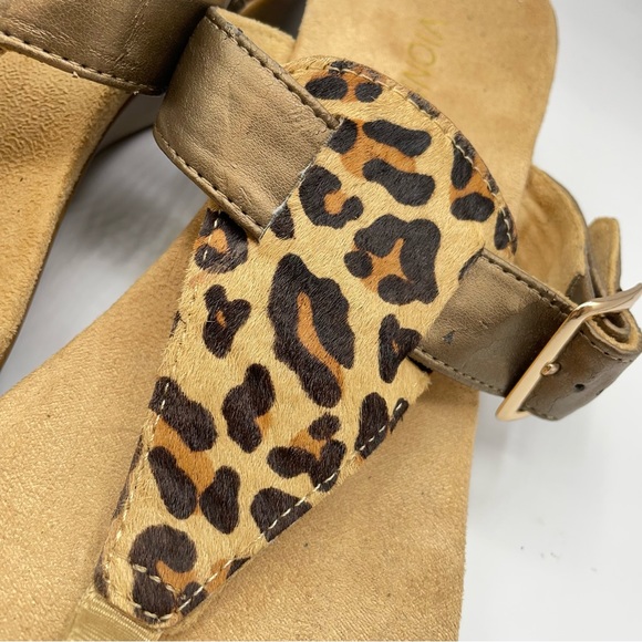 Vionic Tan & Brown Leather Animal Print Wedge Sandals 9 - Picture 2 of 9